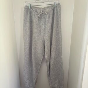 SKIMS women’s gray joggers